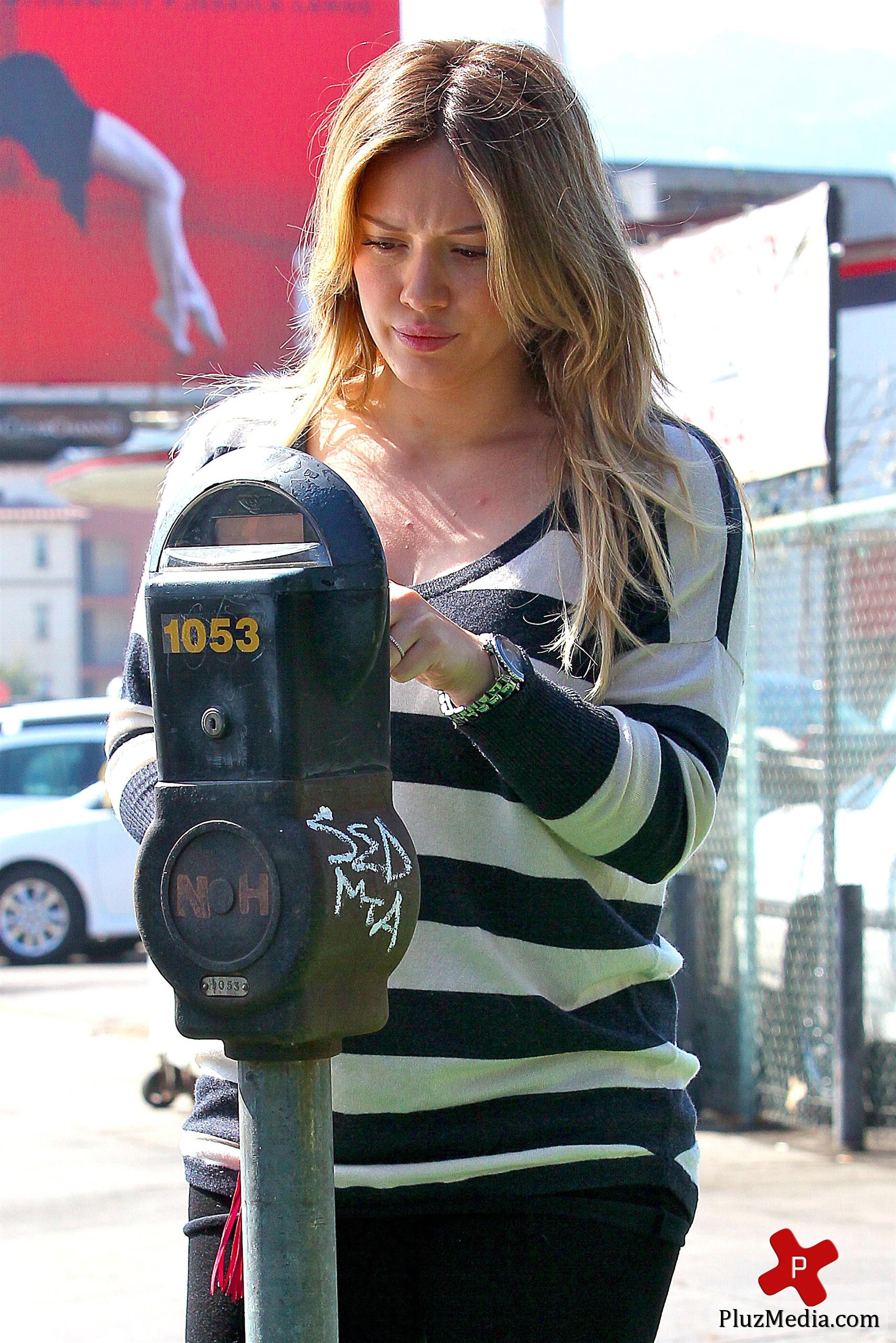 pregnant actress on her way to a maternity pilates class | Picture 83333